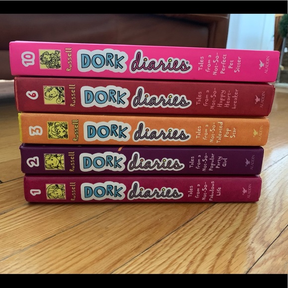 Dork Diaries set - Vol 1,2,3,6 & 10 - Picture 2 of 3